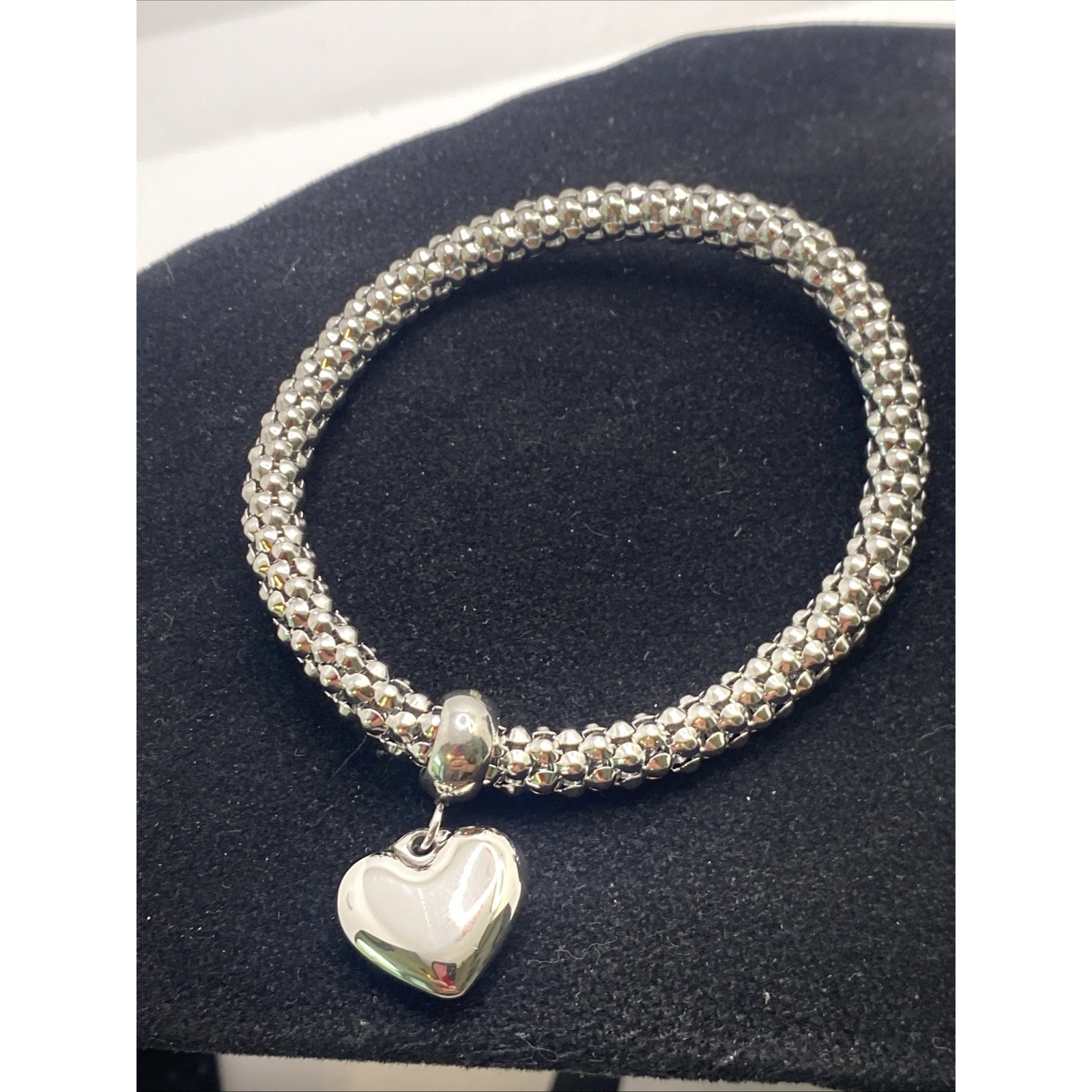 Silver Womens Heart Bracelet Womens Fashion